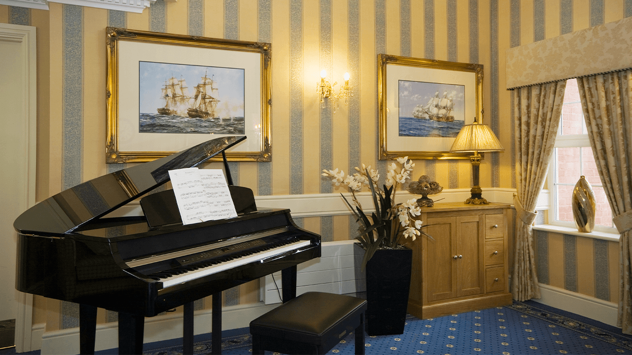 Horse Fair Piano Room1