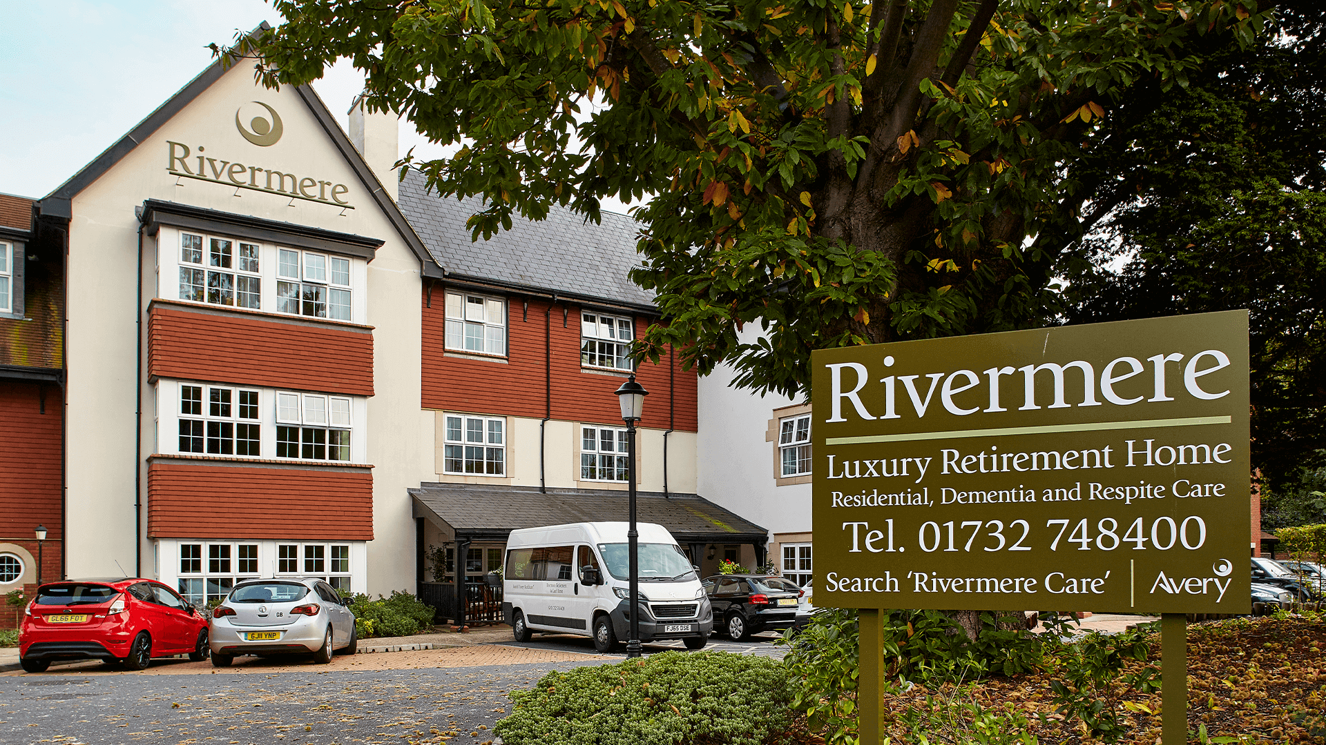 Rivermere External